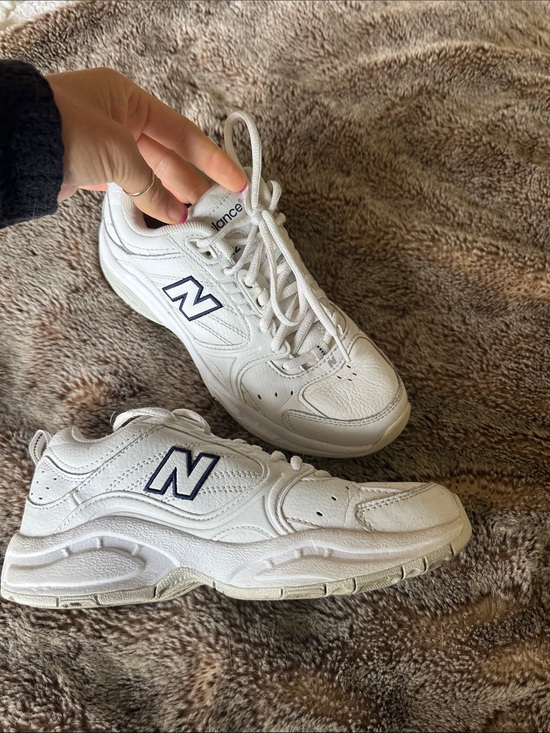 New Balance Shoes - New Balance White 622 Sneakers with Navy 'N' Logo